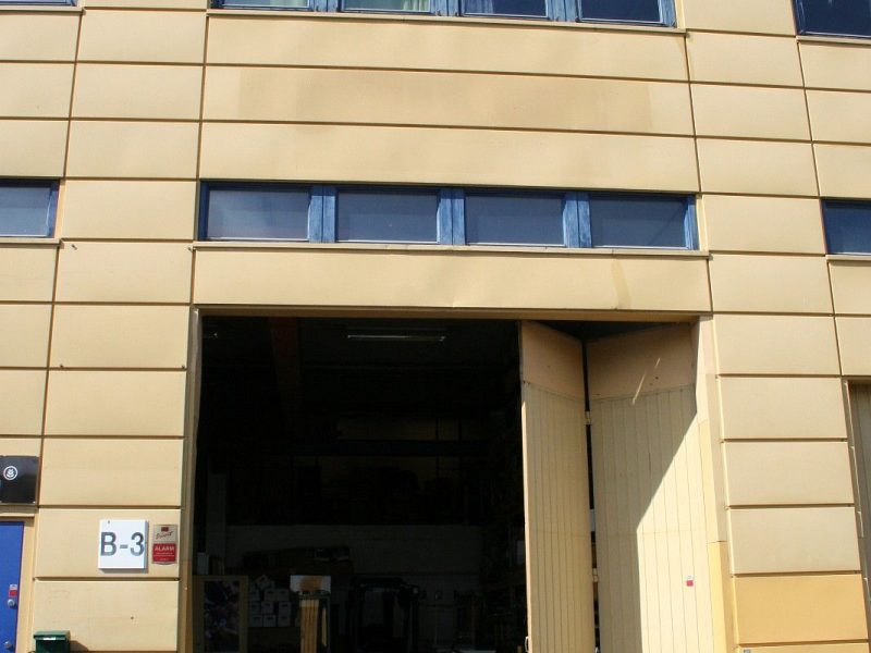 04_977168527