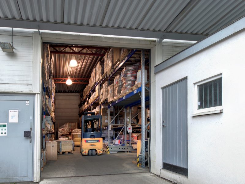 OSLO:  20220309Eiendomsbilder: Enebakkveien 127Bildematerialet er kun til bruk i forbindelse med salgmarkedsføring av Enebakkveien 127 i regi av Satema AS.Bruksrettighetene  kan ikke videreselges, videreformidles, utlånes eller på annet vis gjøres tilgjengelig i andre settinger enn til salgmarkedsføringen av Enebakkveien 127. Dette gjelder også for redaksjonell omtale av salgsoppdraget. Ny bildebruk av tredjepart må avtales med vår oppdragsgiver og rettighetshaver nyebilder.no.Ved spørsmål kontaktes nyebilder.no v/ Thomas Bjørnflaten - thomas@nyebilder.no - tlf: 90203277