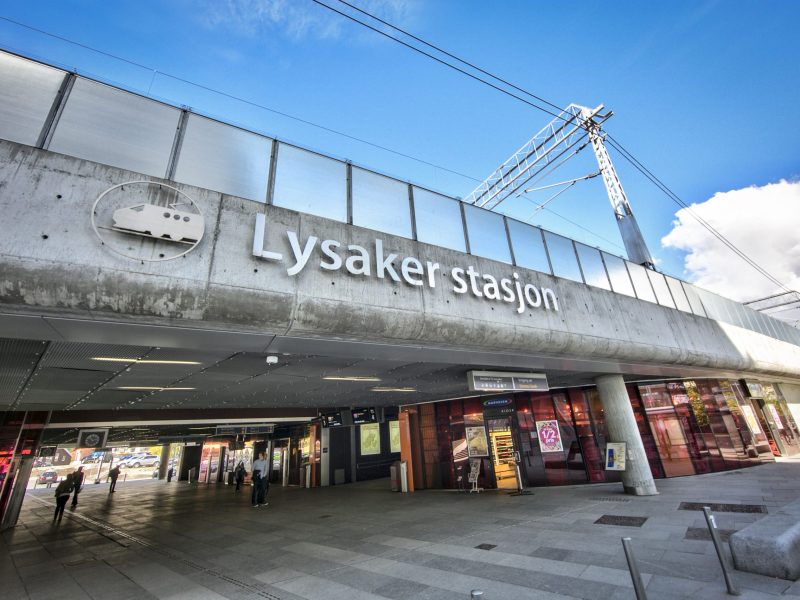OSLO 20180404
Eiendomsfoto: Vollsveien 4.

Foto: nyebilder.no

Bildet er kun til bruk i forbindelse med markedsføring av Vollsveien 4 i regi av Fram Eiendom. 

Bruksrettighetene kan ikke videreselges, videreformidles eller utlånes til andre selskaper for ny bruk. Slik bruk regnes som bruk av tredjepart, og ny bruksrett må innhentes fra nyebilder.no. 

Ved spørsmål kontaktes nyebilder.no v/ Thomas Bjørnflaten - thomas@nyebilder.no - tlf: 90203277