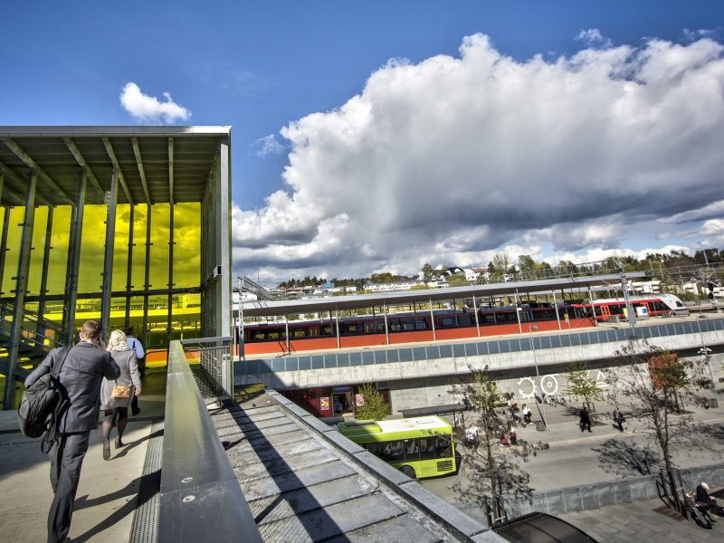 OSLO 20180404Eiendomsfoto: Vollsveien 4.Foto: nyebilder.noBildet er kun til bruk i forbindelse med markedsføring av Vollsveien 4 i regi av Fram Eiendom. Bruksrettighetene kan ikke videreselges, videreformidles eller utlånes til andre selskaper for ny bruk. Slik bruk regnes som bruk av tredjepart, og ny bruksrett må innhentes fra nyebilder.no. Ved spørsmål kontaktes nyebilder.no v/ Thomas Bjørnflaten - thomas@nyebilder.no - tlf: 90203277